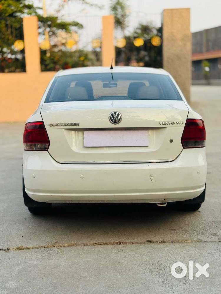 Volkswagen Vento [2015-2017] 1.6 Highline Plus, 2011, Diesel