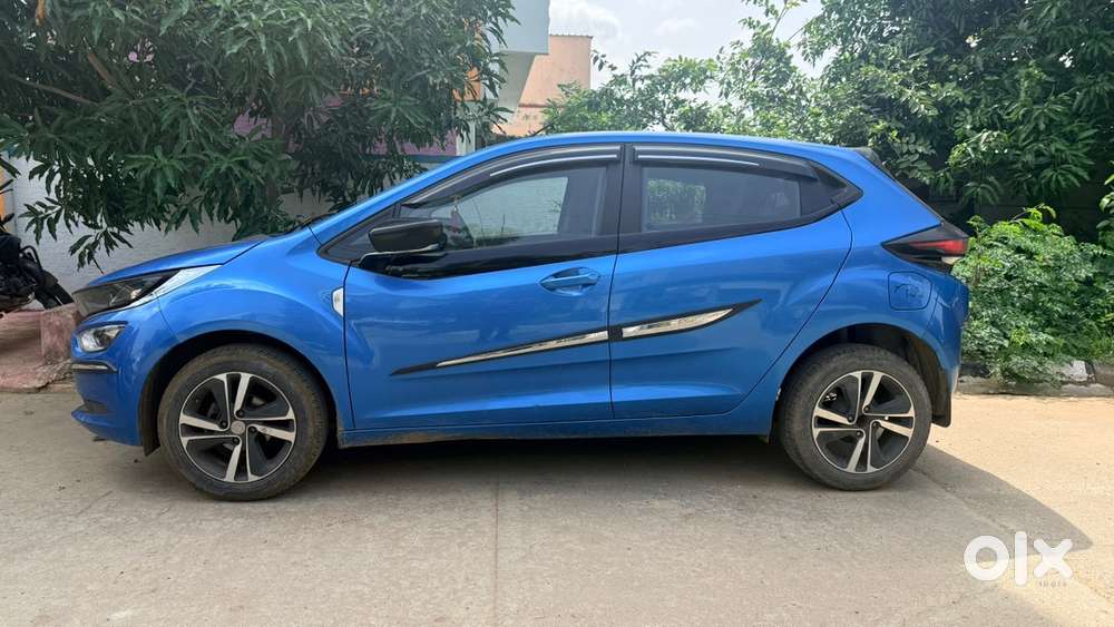 Tata Altoz Petrol 2022