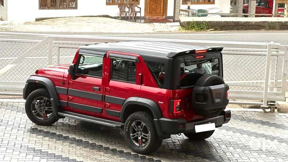 Mahindra Thar Roxx Ax3 L Diesel Mt 2wd, 2025