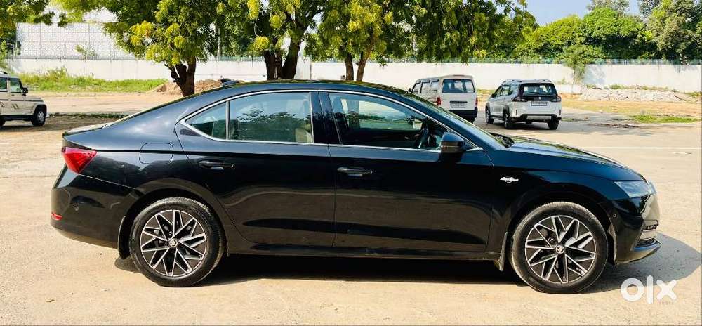 Skoda Octavia 2.0 L K Tsi At, 2022, Petrol