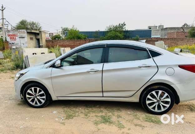 Hyundai Verna 2015 Km Driven