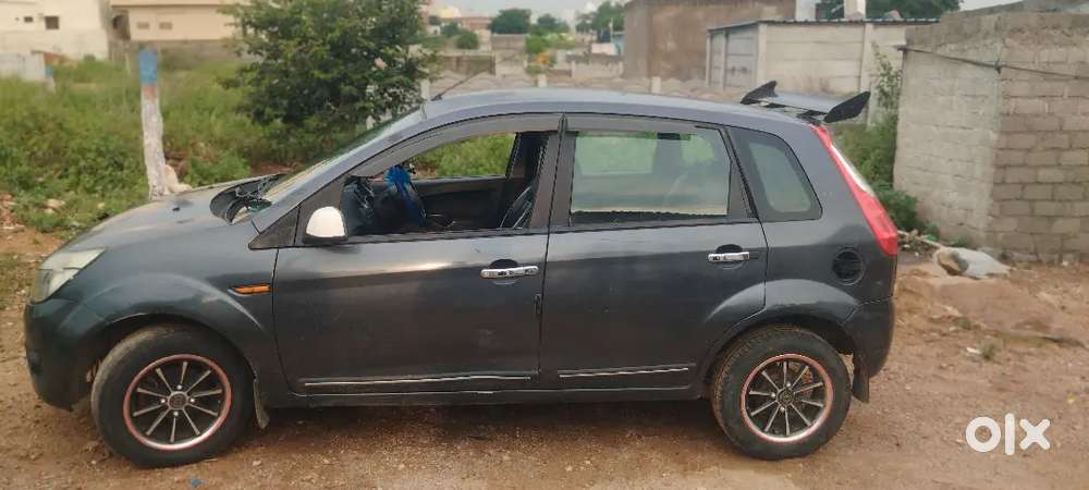 Ford Figo 2011 Lxi Petrol