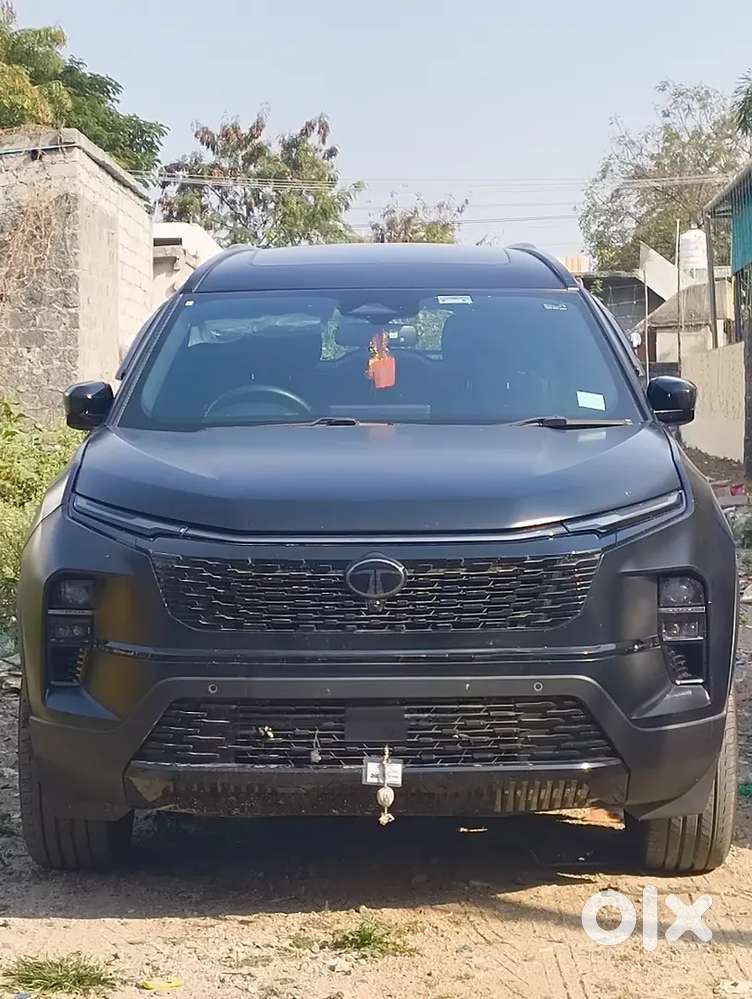 Tata Safari Stealth Edition
