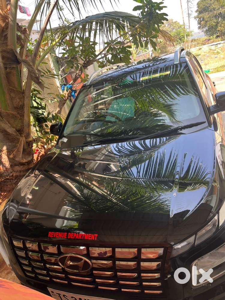 Hyundai Venue 2023 Petrol Good Condition