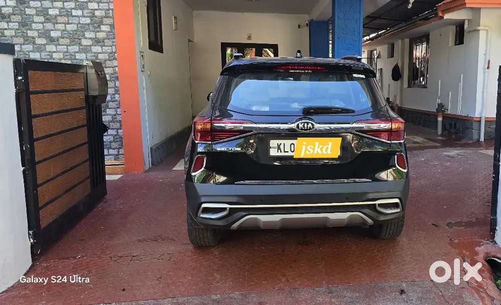 Kia Seltos 2021 Petrol Automatic Low Kilometer 1st Owner. Ivt 2021