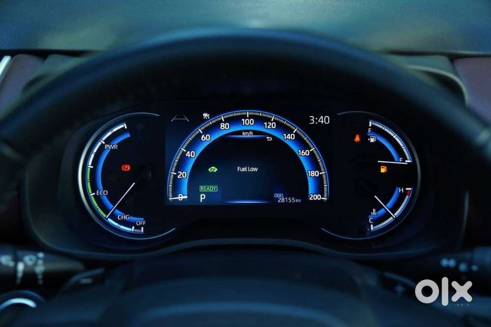 Toyota Innova Hycross 2.0 Zx Hybrid 7 Str, 2023, Petrol