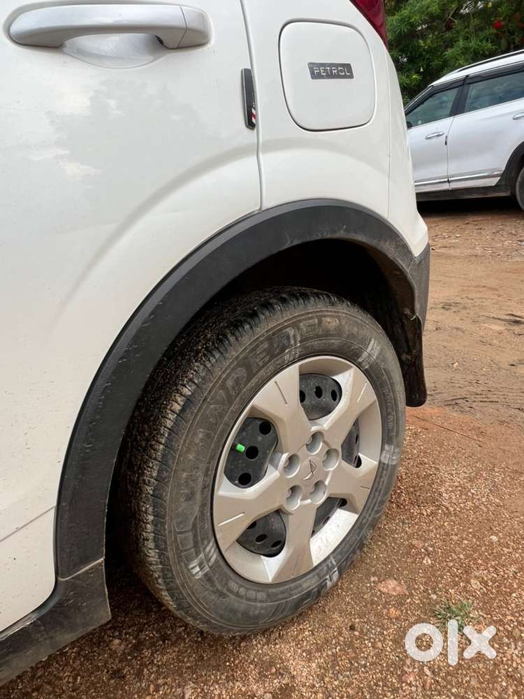 Mahindra Xuv300 Petrol 2024