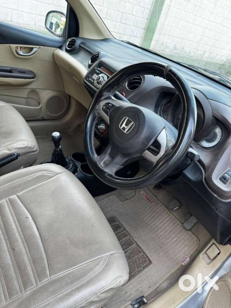 Honda Brio, 2013, Petrol