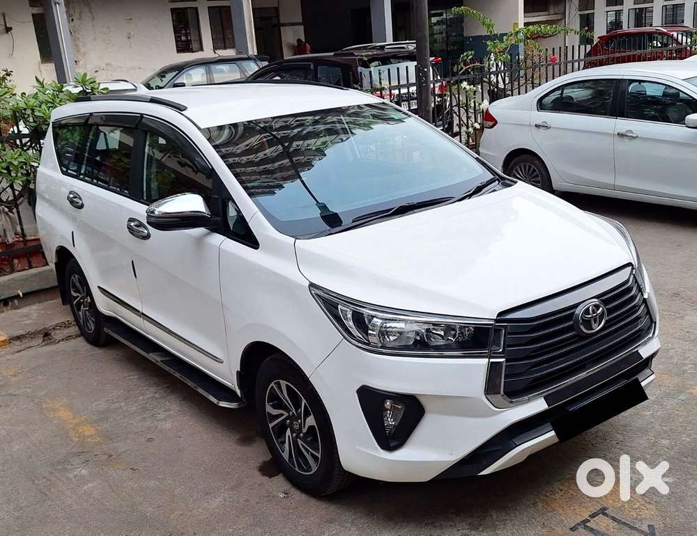 Toyota Innova Crysta [2020-ongoing] 2.4 Gx 7 Str, 2022, Diesel