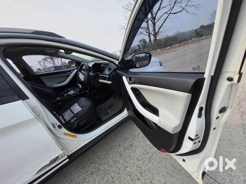 @t Bokaro Nexon Creative Plus Dt 2024 Diesel , Sunroof, Top Model