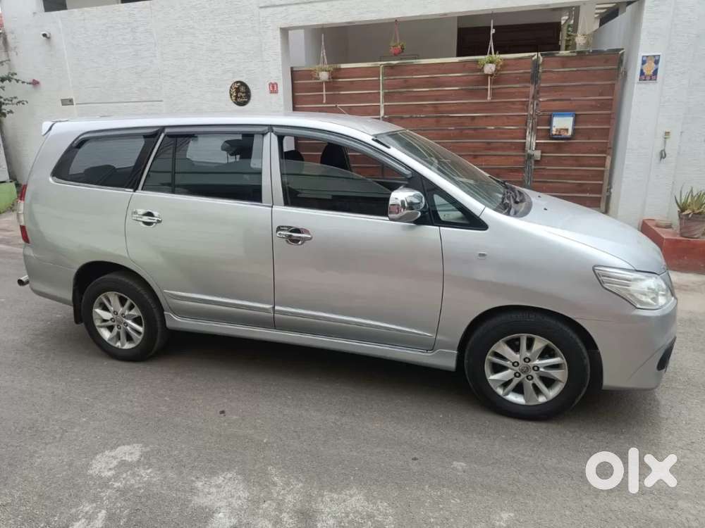Toyota Innova 2.5 Gx 8 Str Bs-iii, 2015, Diesel
