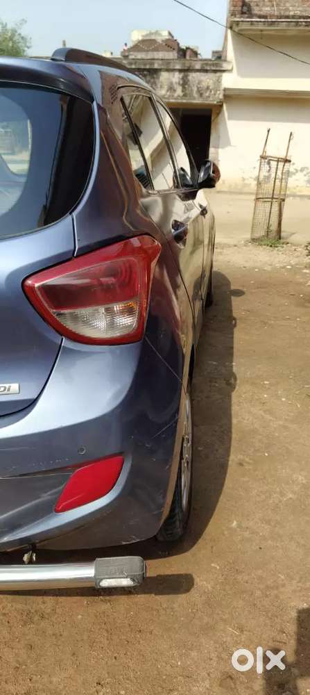 Hyundai Grand I10 2016 Diesel 70000 Km Driven
