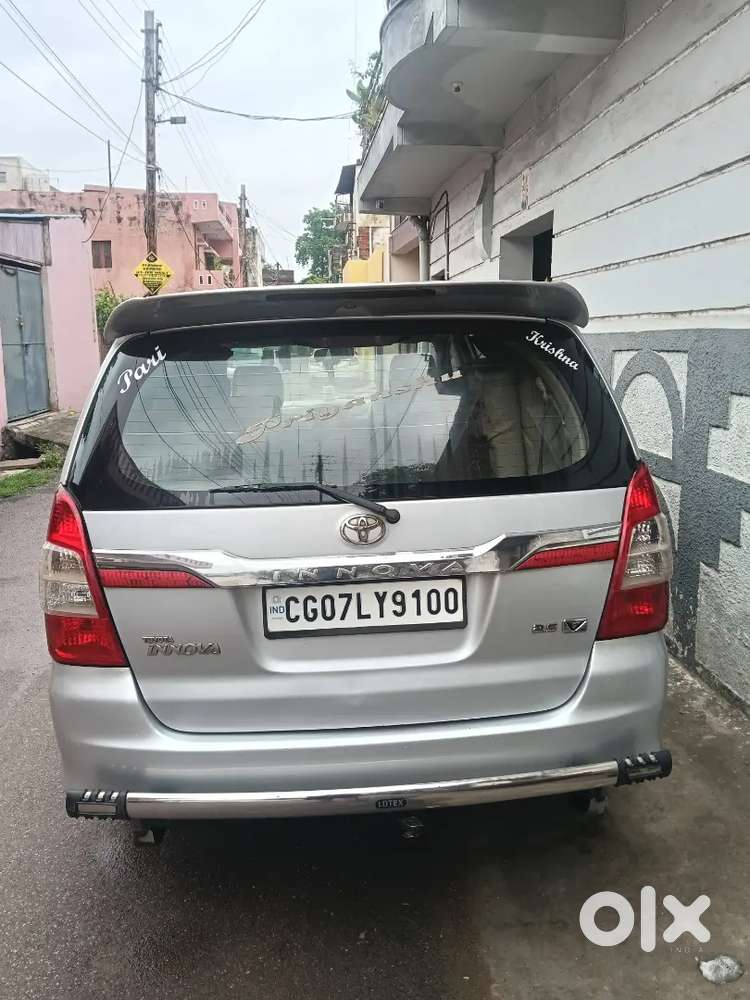 Toyota Innova Diesel 2011