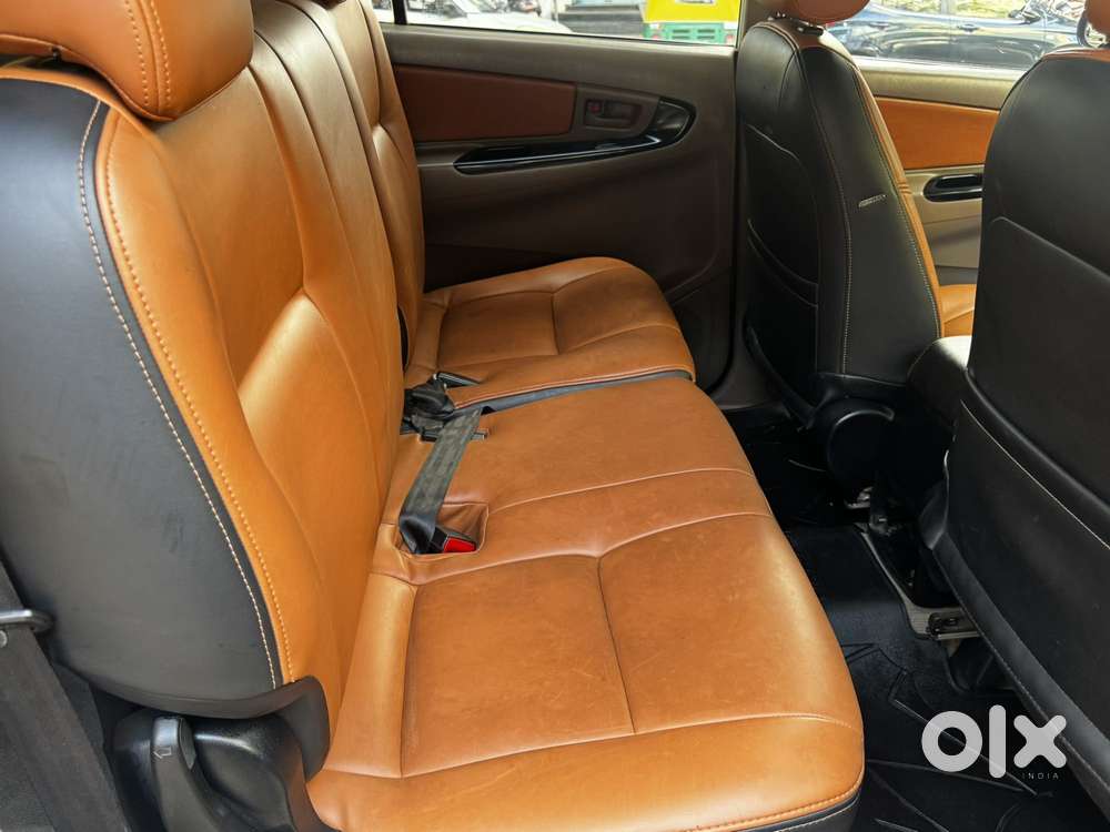 Toyota Innova 2.5 Gx (diesel) 7 Seater Bs Iv, 2016, Diesel