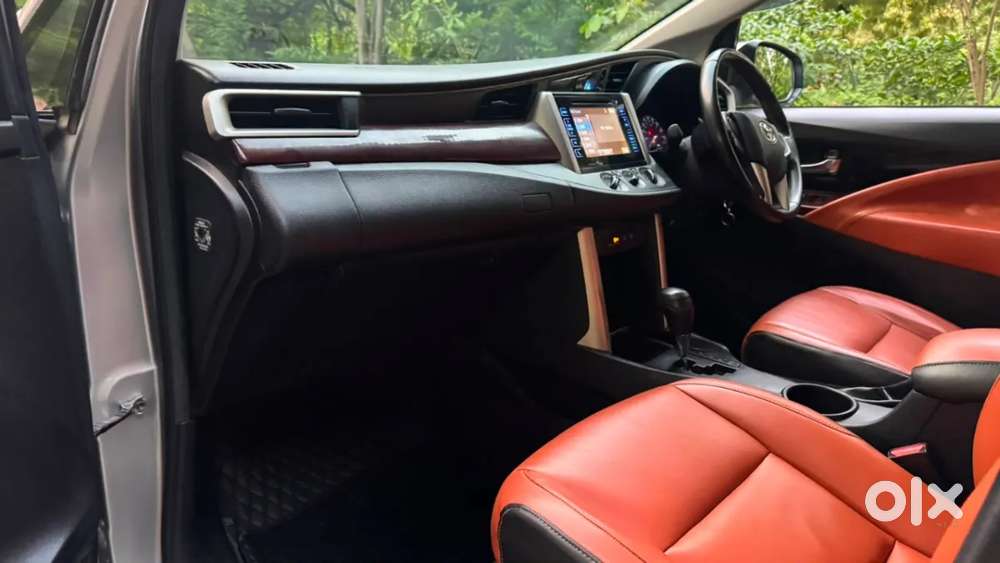 Toyota Innova Crysta [2020-ongoing] 2.4 Gx 7 Str, 2019, Diesel