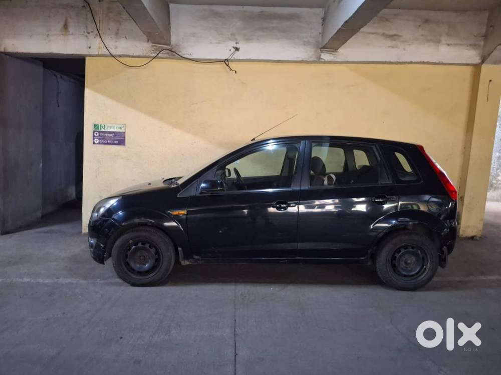 Ford Figo 2010-petrol Mt