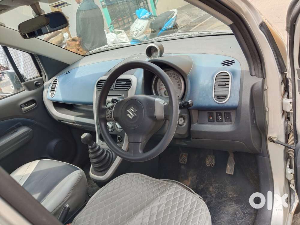 Maruti Suzuki Ritz Zxi, 2011, Petrol