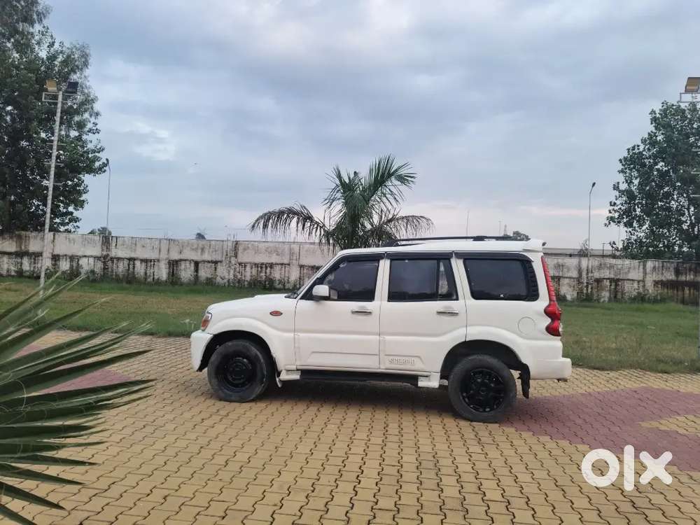 Mahindra Scorpio 2013 Diesal Model