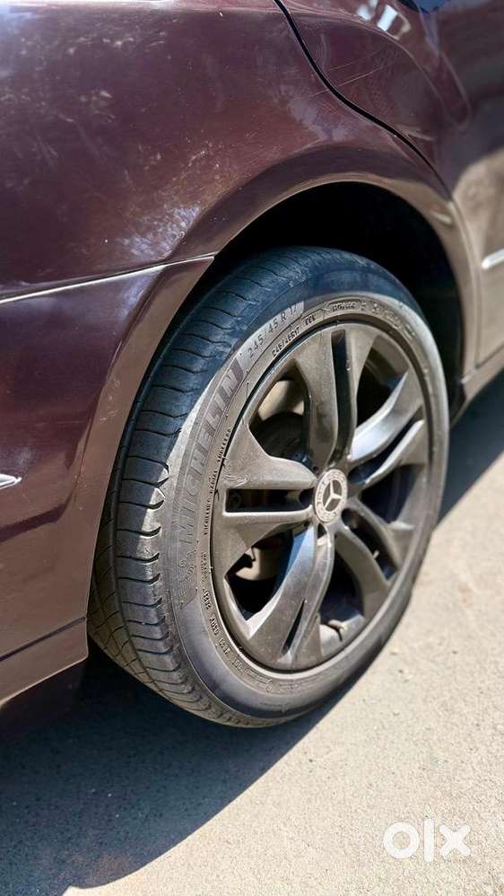 Mercedes-benz Diesel Automatic 2011