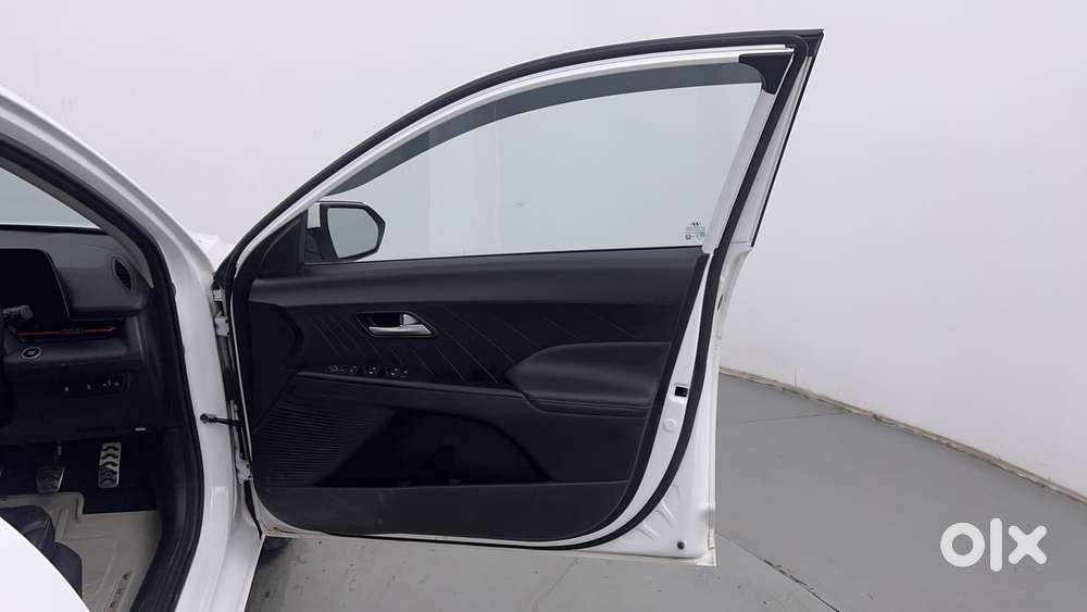 Hyundai Verna 1.5 Sx Turbo Petrol Mt, 2023, Petrol