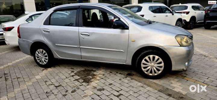 Toyota Etios Liva G, 2011, Petrol
