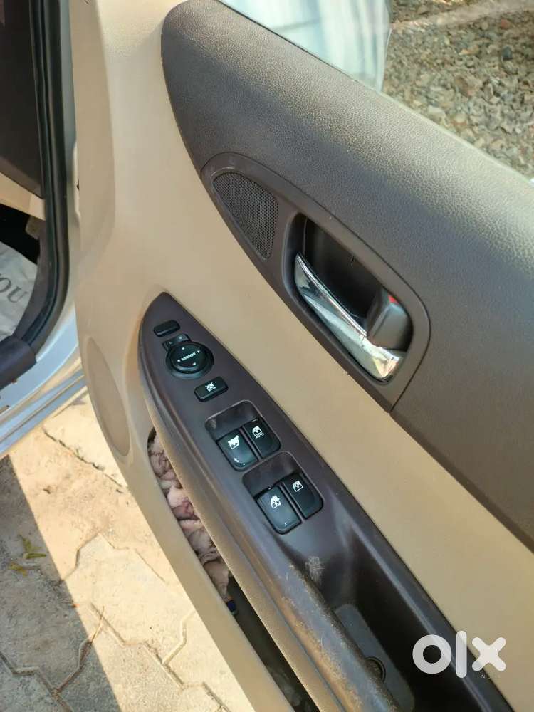 Hyundai I20 Petrol And Cng Well Maintained