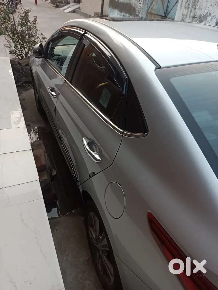 Hyundai Verna 2017 Diesel 120000 Km Driven