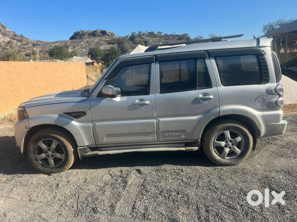 Mahindra Scorpio 2016