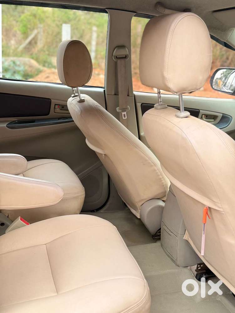 Toyota Innova 2.5 Gx 7 Str Bs-iii, 2013, Diesel