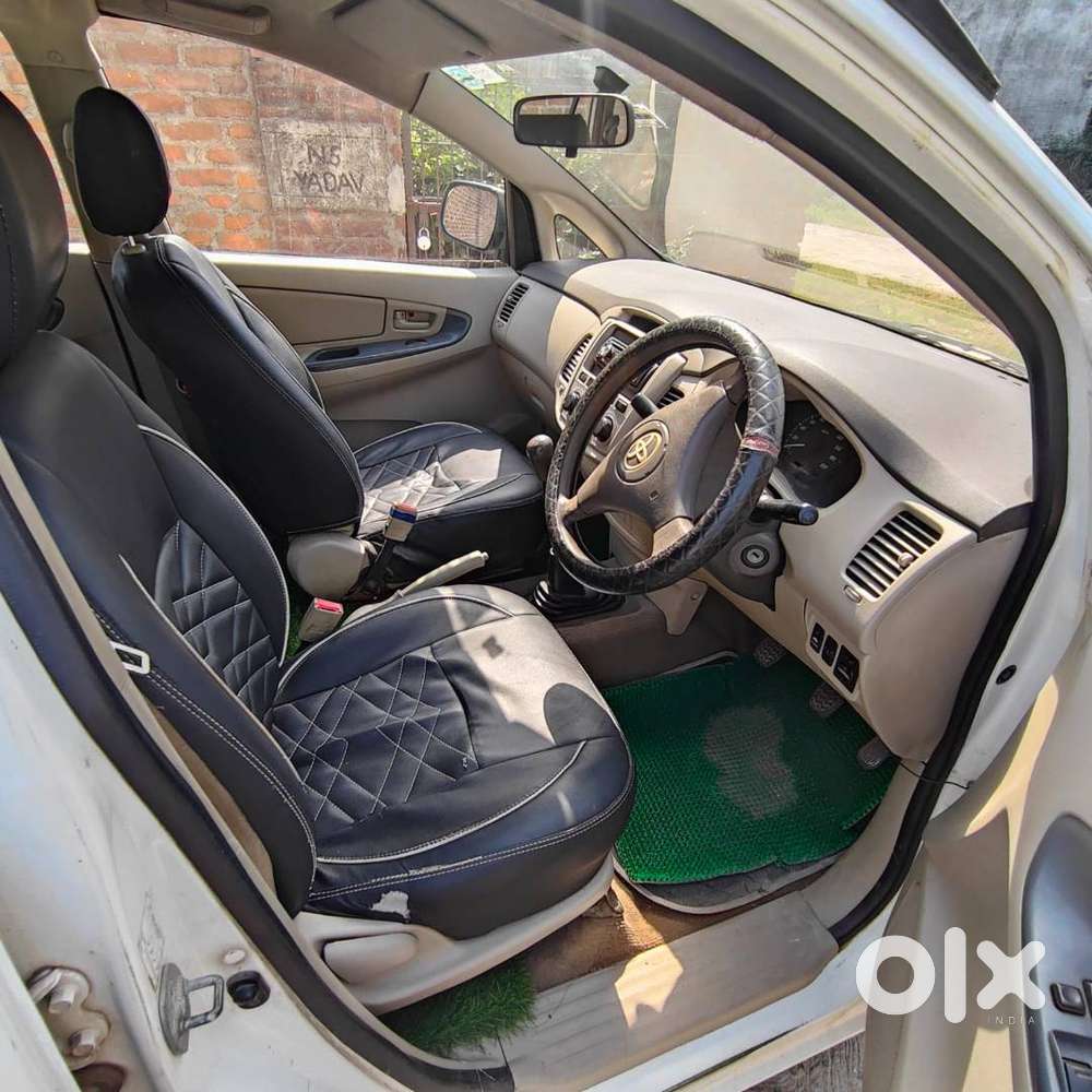 Toyota Innova 2014 Diesel Well Maintained