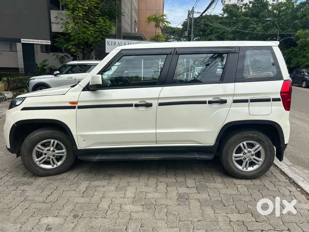 Mahindra Bolero Neo N10