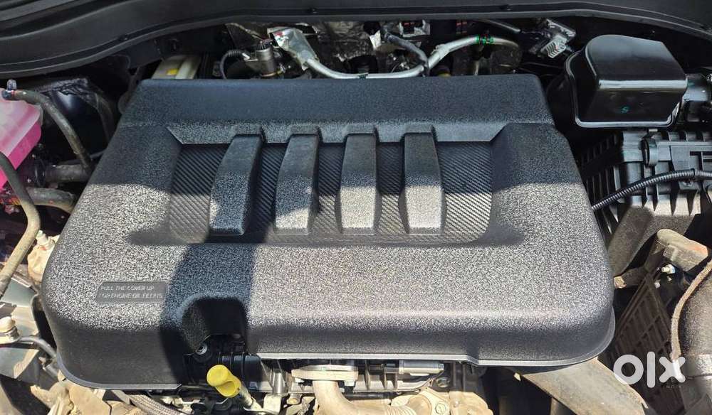 Mahindra Xuv700 2.2 Ax 7 Diesel Mt Luxury Pack Str, 2025, Diesel