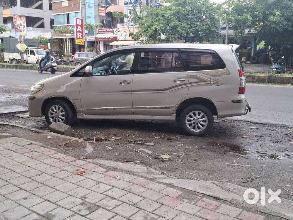 Toyota Innova 2.5 Z Diesel 7 Seater, 2014, Diesel