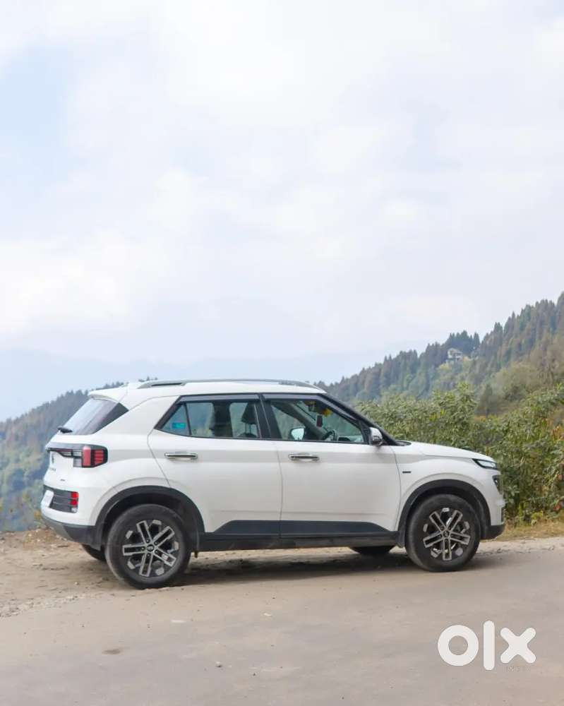 2023 Hyundai Venue Turbo Dct