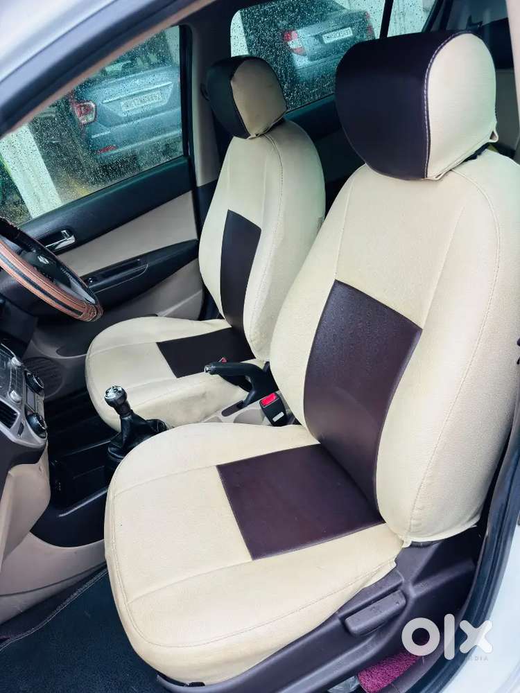 Hyundai I20 Sports Petrol Cng 2011 Insurance Valid 215000 Negotiable