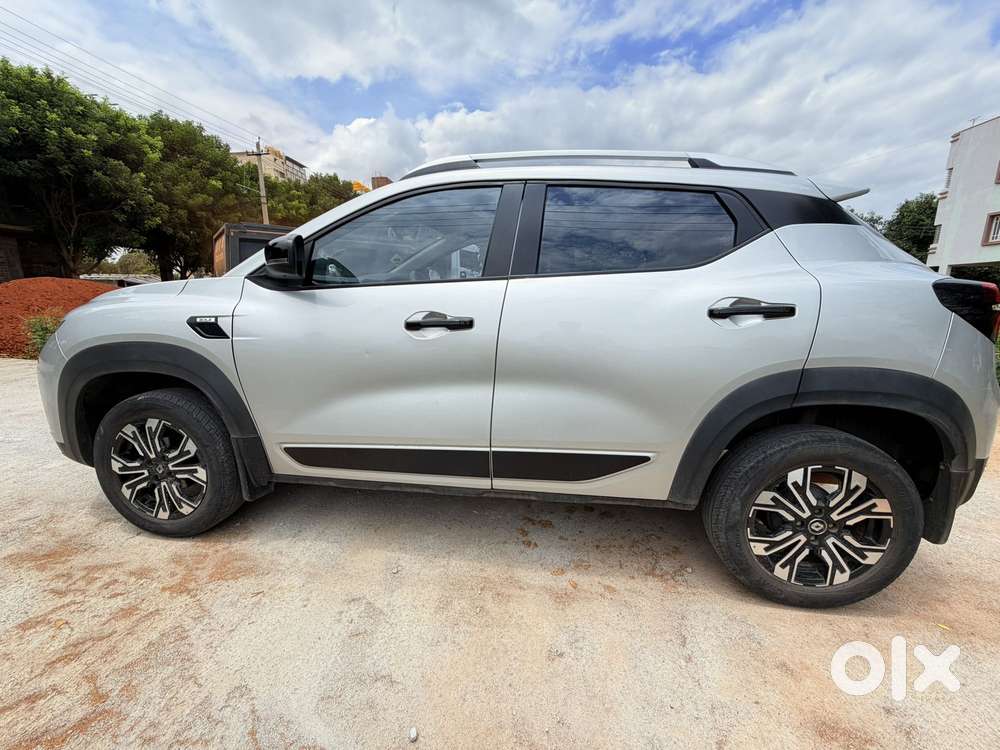Renault Kiger, 2023, Petrol