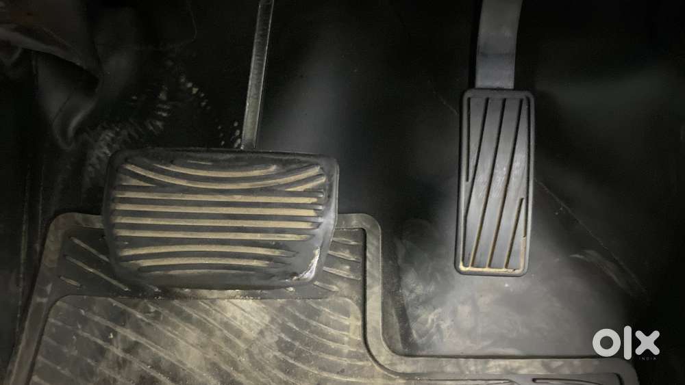 Mahindra Xuv700 2.0 Ax 7 Petrol At Str, 2021, Petrol