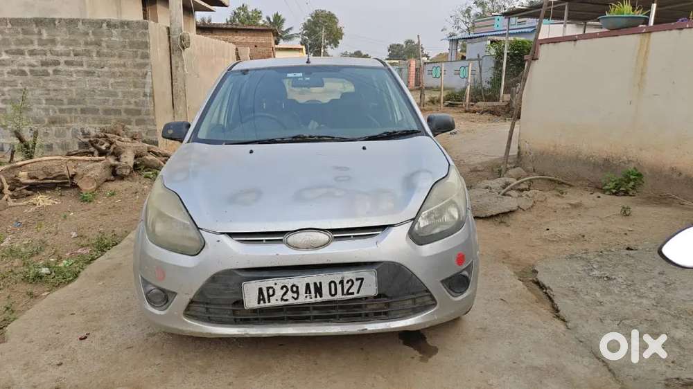 Ford Figo 2010 Petrol 100000 Km Driven