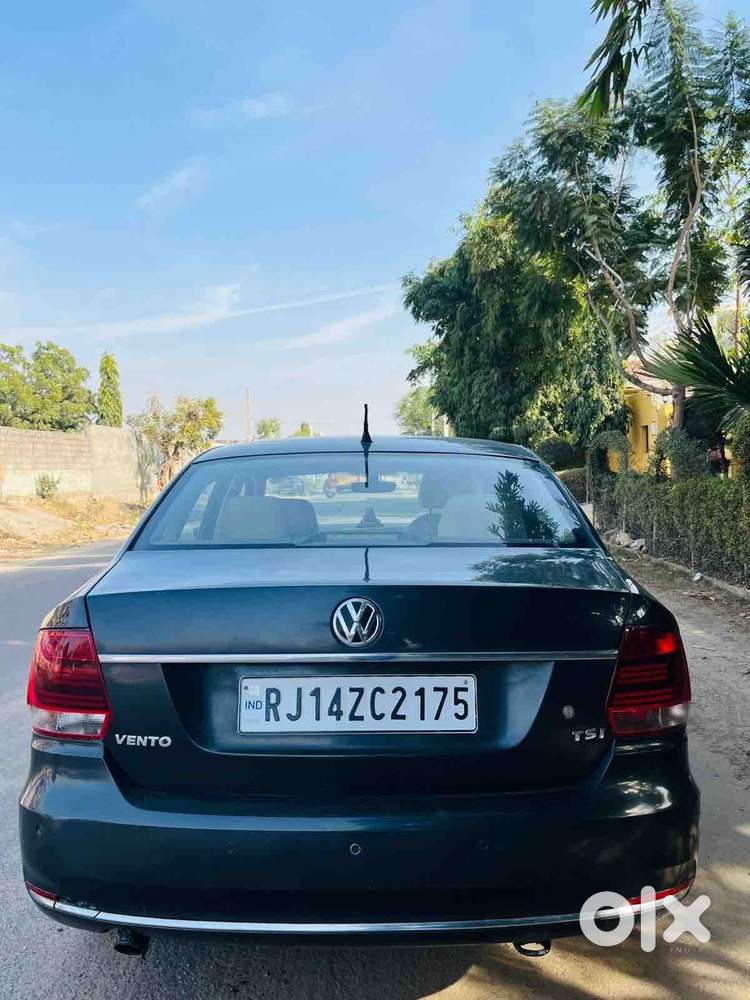 Volkswagen Vento 1.5 Highline Plus At 16 Alloy, 2018, Petrol