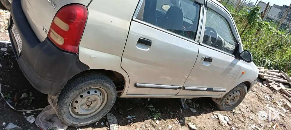 Maruti Suzuki Alto 800 Lxi 2011