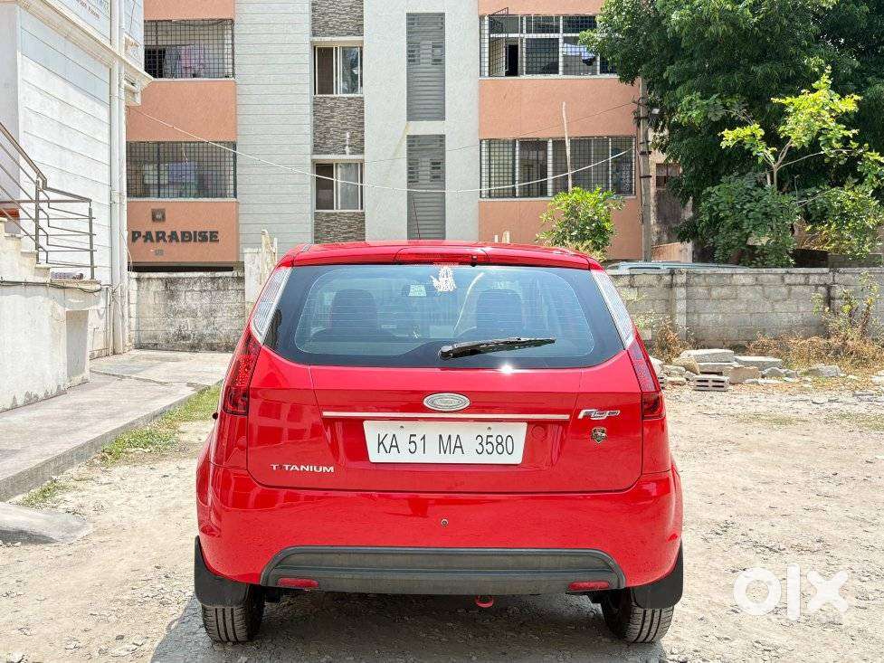 Ford Figo 1.2p Titanium Mt, 2010, Petrol