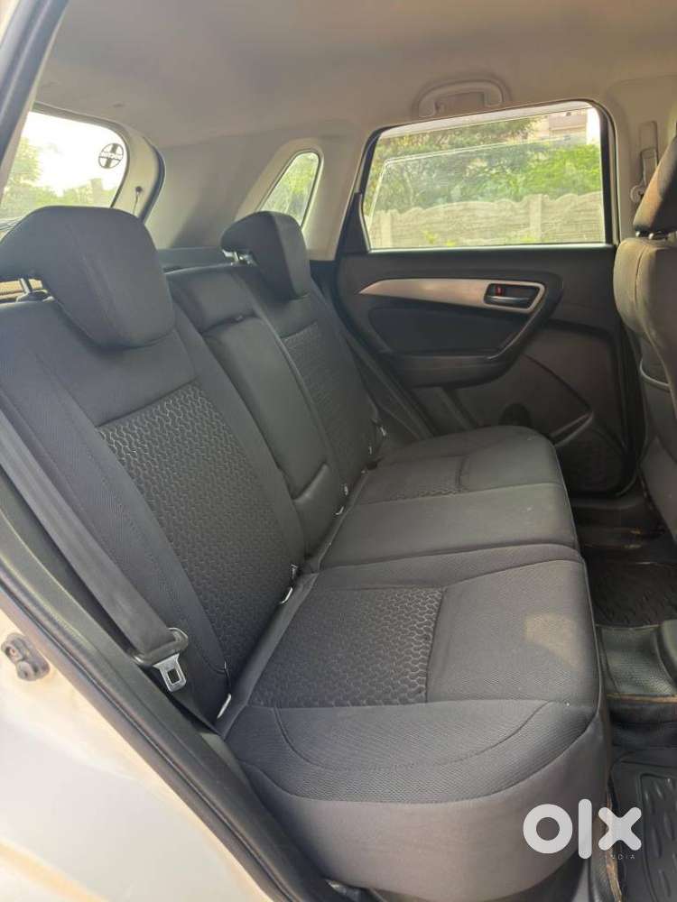 Maruti Suzuki Brezza Zdi+ Dual Tone, 2019, Diesel