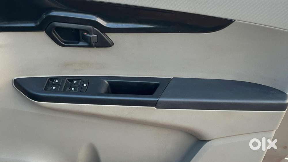 Mahindra Kuv 100 Mfalcon G80 K4 Plus, 2016, Petrol