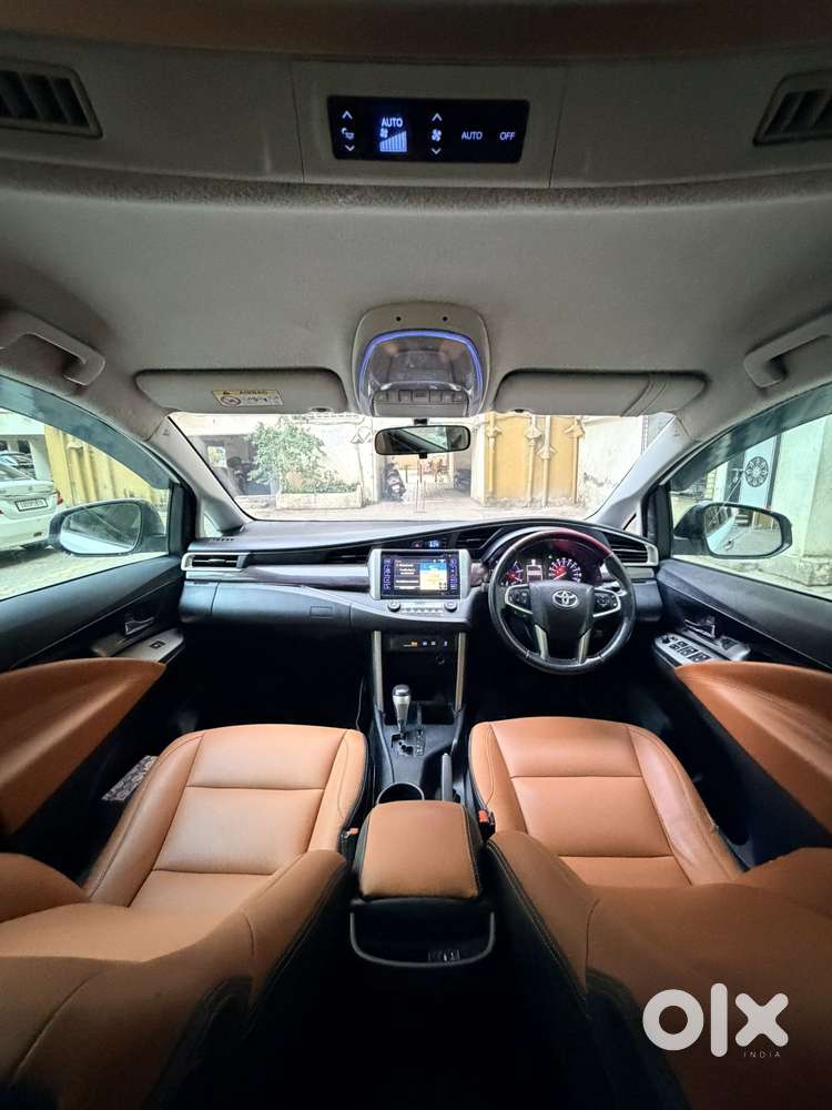 Toyota Innova Crysta