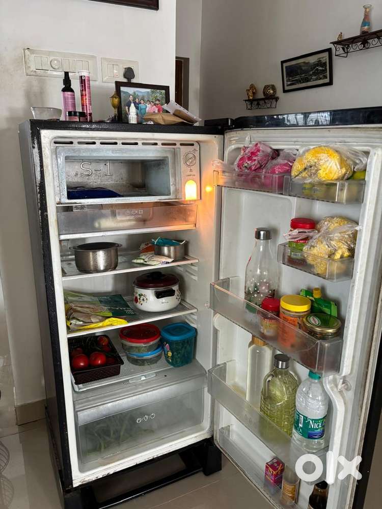 LG fridge 190 ltrs  5000