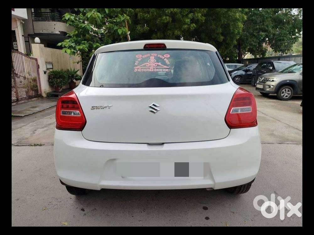 Maruti Suzuki Swift Vxi + Manual, 2022, Petrol