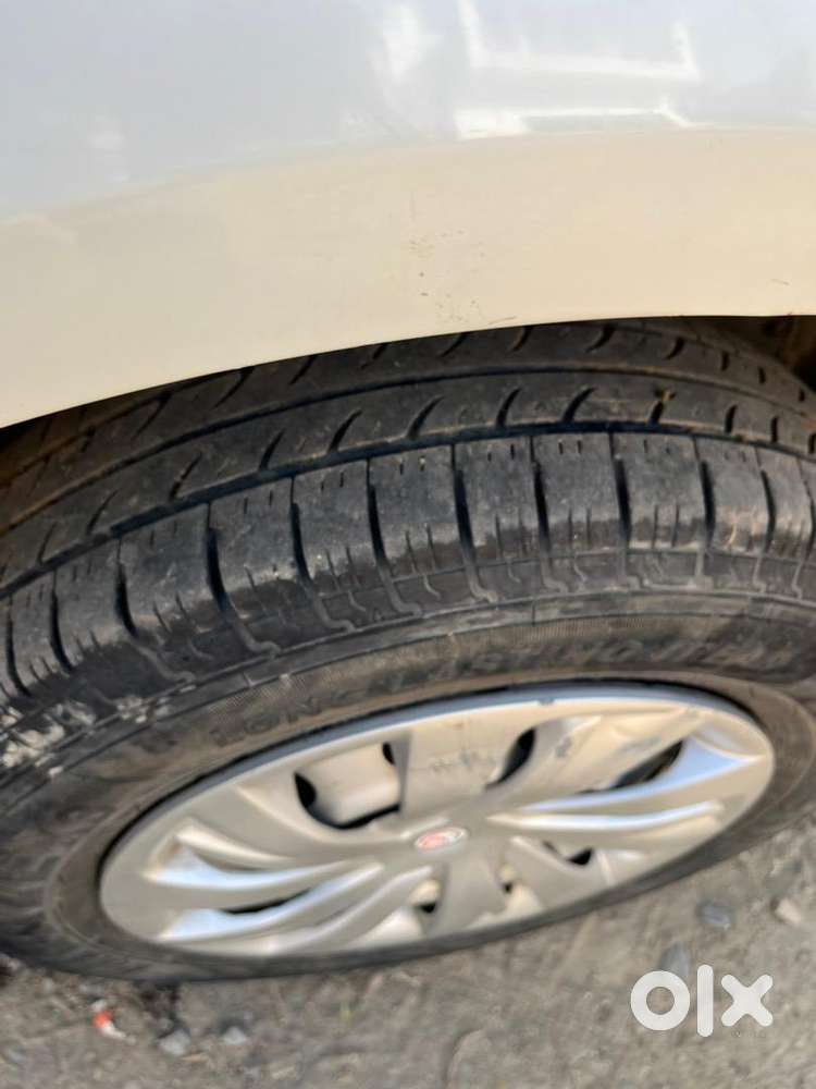 Maruti Suzuki Swift Dzire 2016 Cng & Petrol Well Maintained