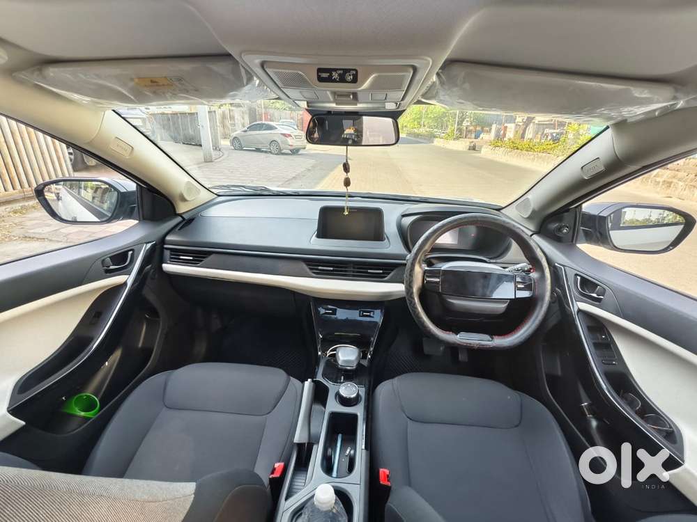 Tata Nexon Pure (s) 1.2 Petrol 6amt, 2024, Petrol