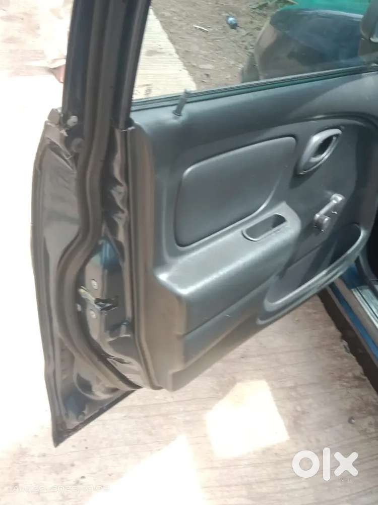 Maruti Suzuki Alto 0.8 Lxi 2011