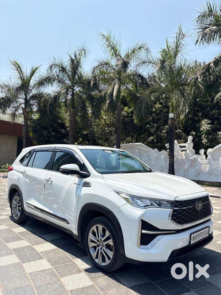 Toyota Innova Hycross 2.0 Zx (o) Hybrid 7 Str, 2023, Petrol